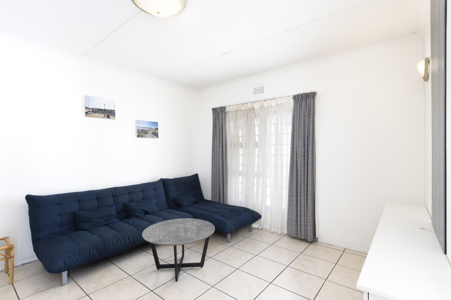 To Let 1 Bedroom Property for Rent in Strand South Western Cape